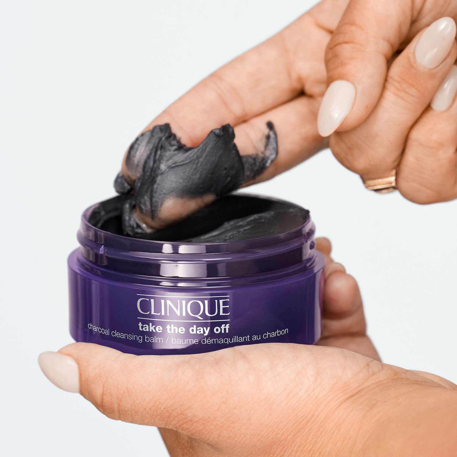 Take The Day Off Charcoal Cleansing Balm ( Bálsamo Limpiador)
